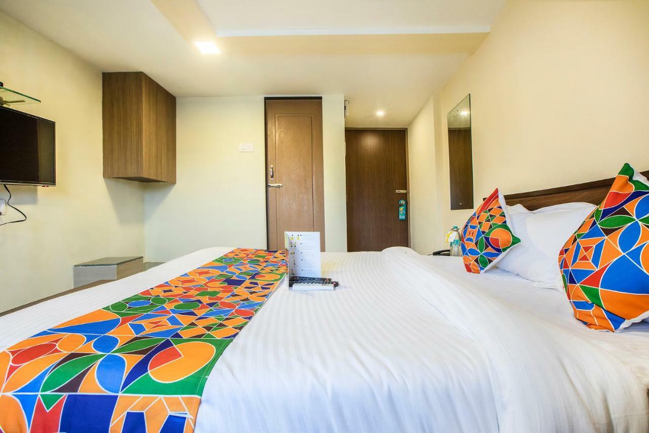 Fabexpress Silver Lake - Nr Bkc Mumbai Dış mekan fotoğraf